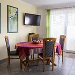 Haus Huegel- Wohnung 4